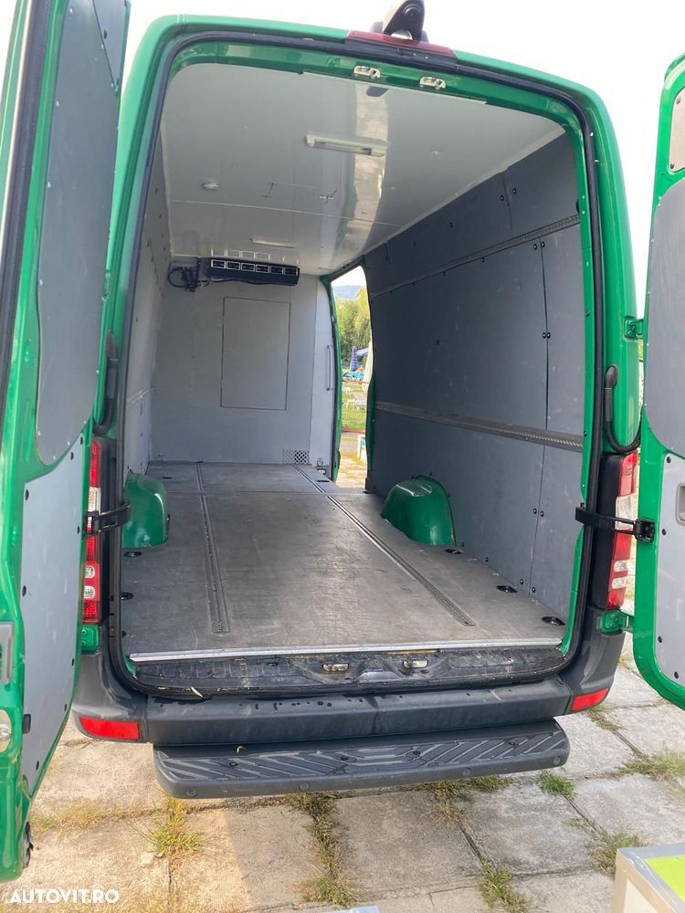 Mercedes-Benz Sprinter - 8