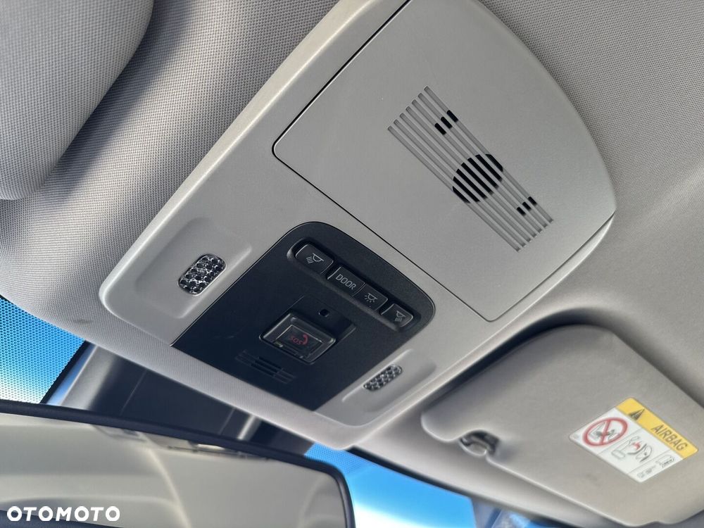 Toyota Camry 2.5 Hybrid Comfort CVT - 27