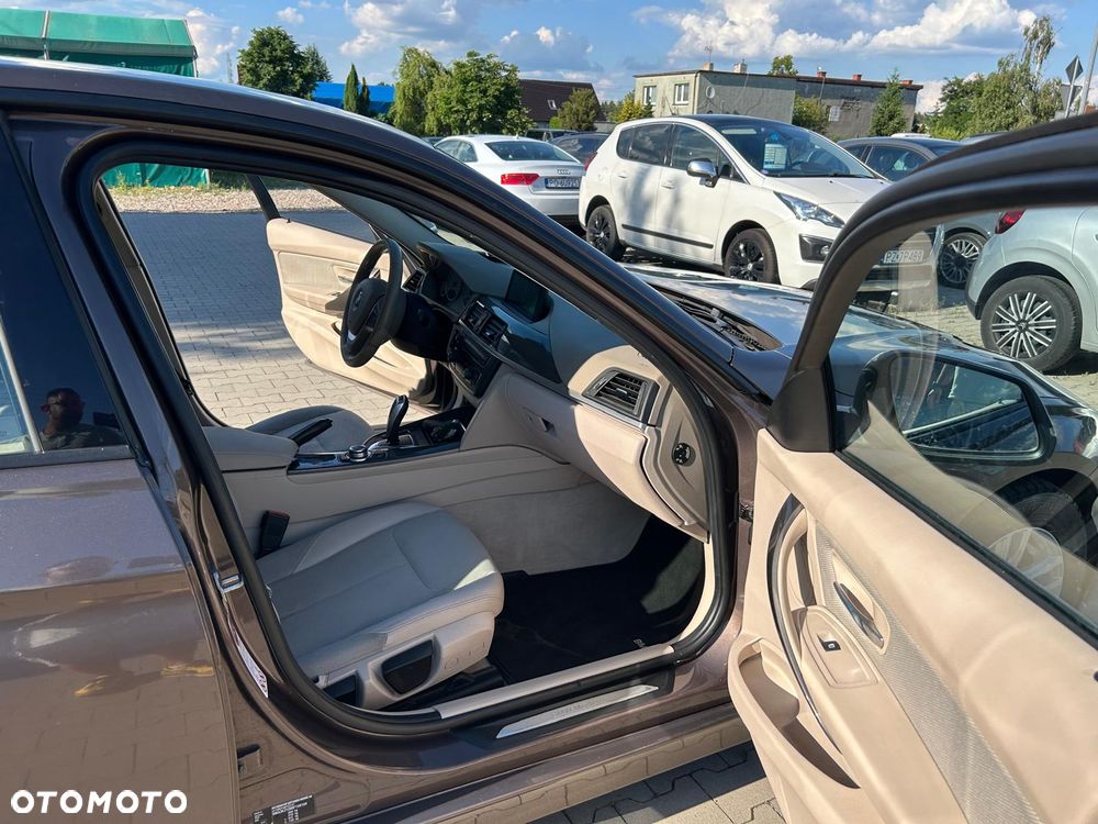 BMW Seria 3 - 24