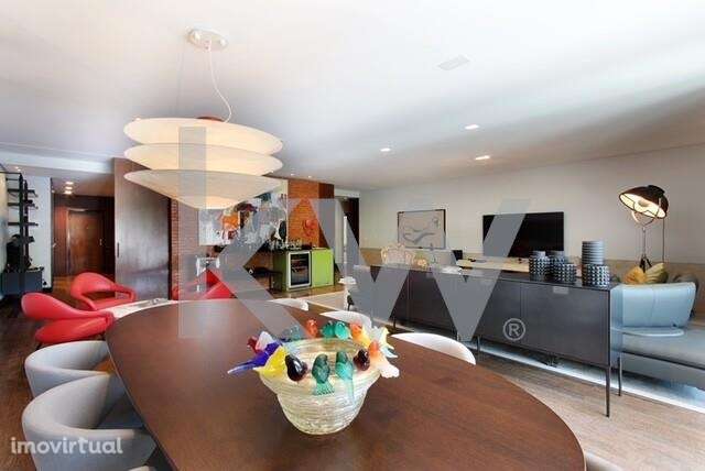 Uma Joia Rara na Costa da Guia - Andar de Moradia T4 Térrea com Piscin - Grande imagem: 4/26