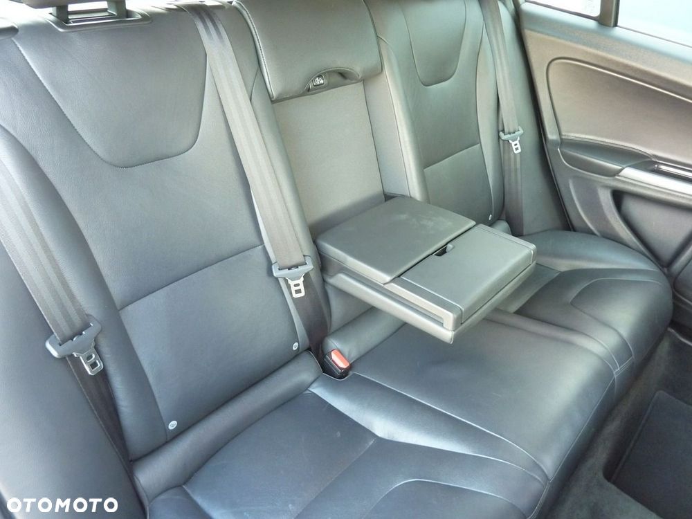 Volvo V60 - 14