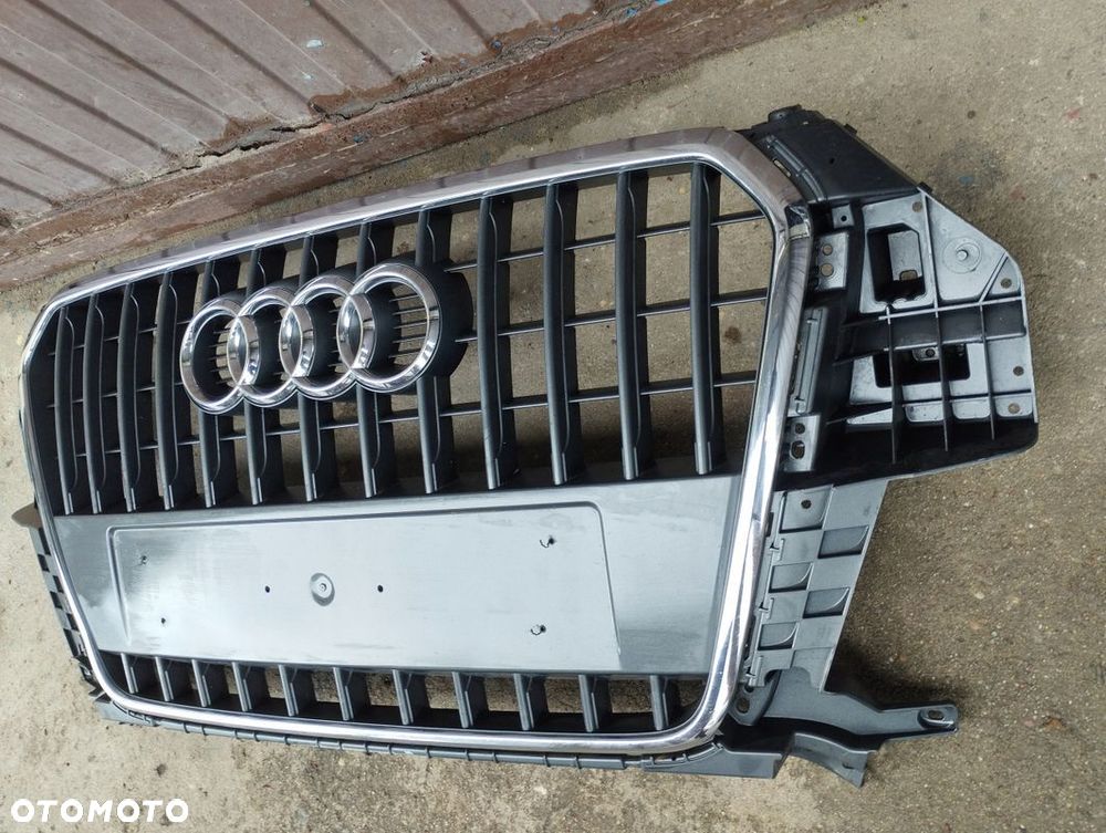 Grill Atrapa Audi Q3 I 8U 2011-2014 8U0853653H - 2