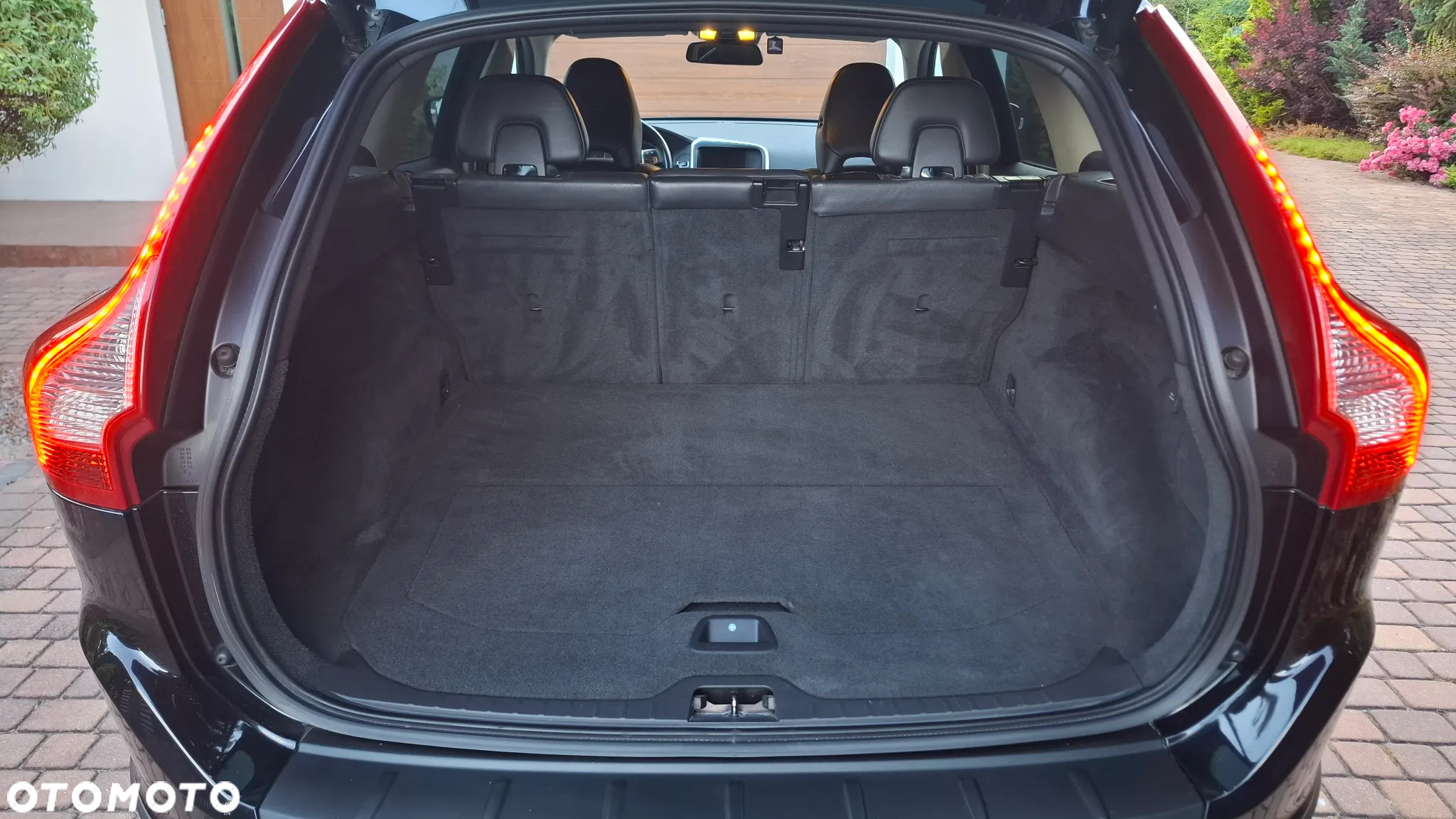 Volvo XC 60 D4 Geartronic Momentum - 12