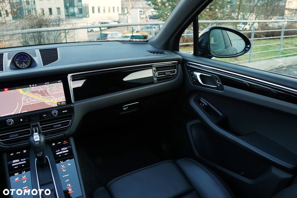 Porsche Macan Standard - 22