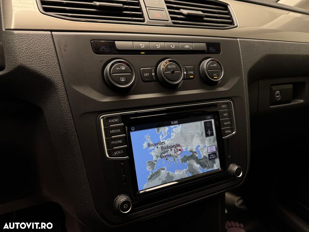 Volkswagen Caddy - 10