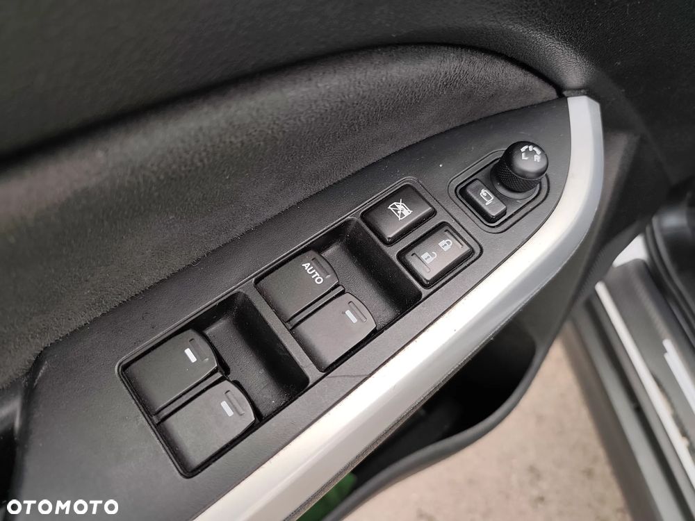 Suzuki Vitara 1.6 (4x2) Comfort+ - 32