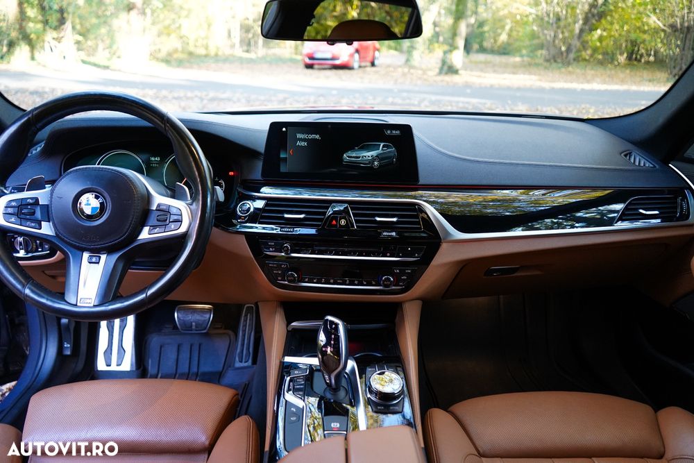 BMW Seria 5 540i xDrive AT - 11