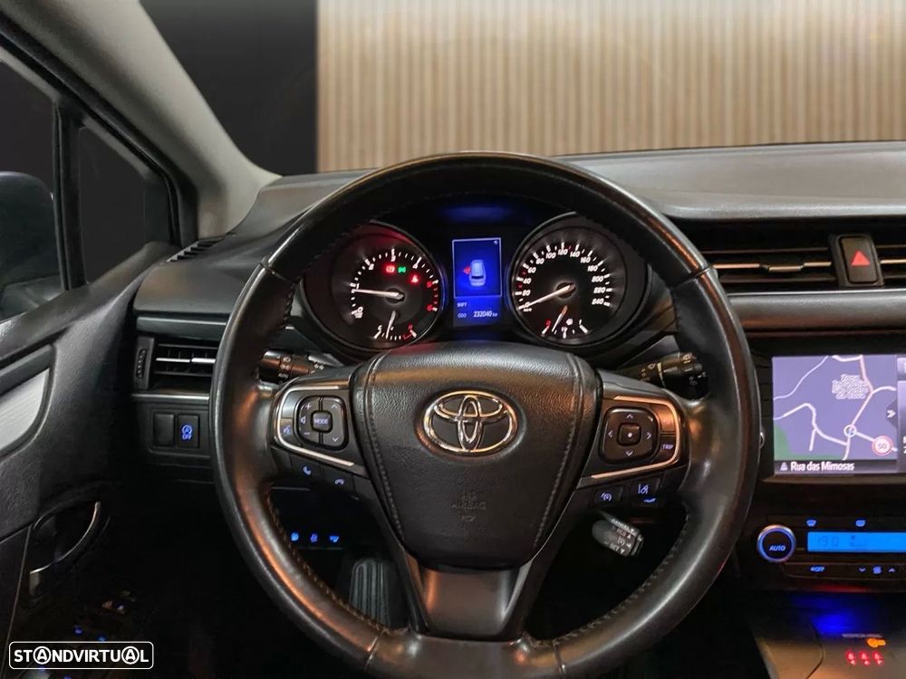 Toyota Avensis Touring Sports 2.0 D-4D Luxury+GPS - 9