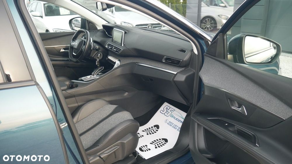 Peugeot 5008 - 16