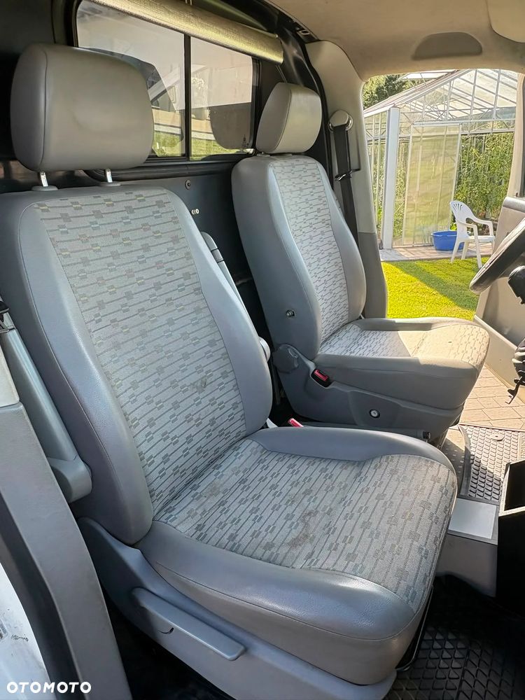 Volkswagen Transporter - 8