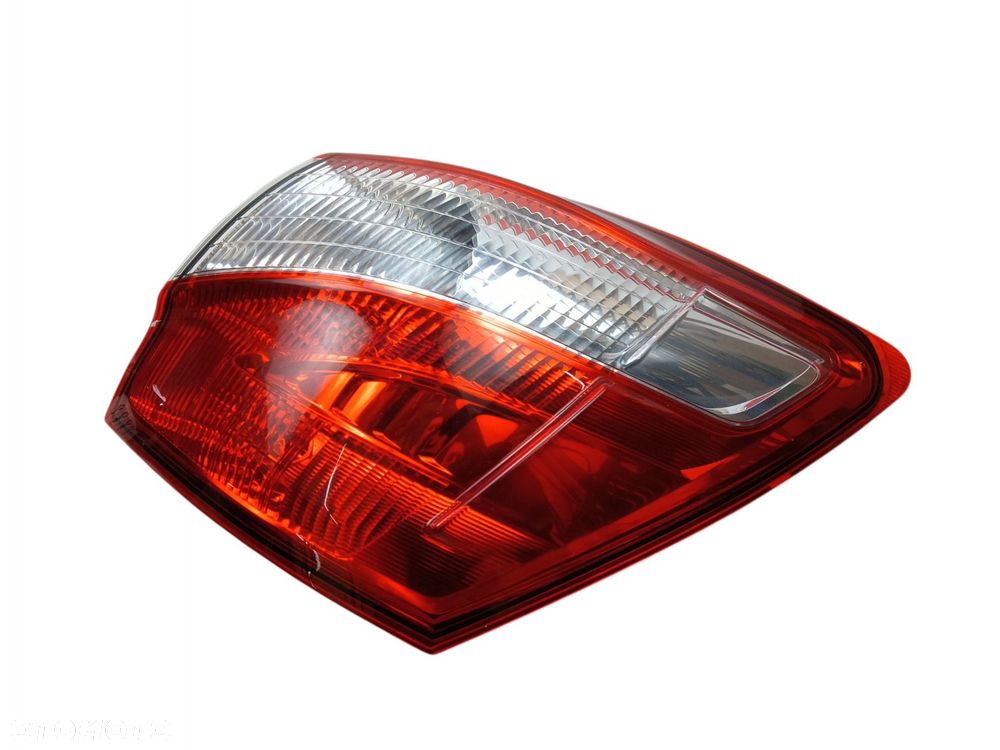 LAMPA PRAWY TYŁ NISSAN QASHQAI+2 J10 LIFT (09-13) EUROPA - 1