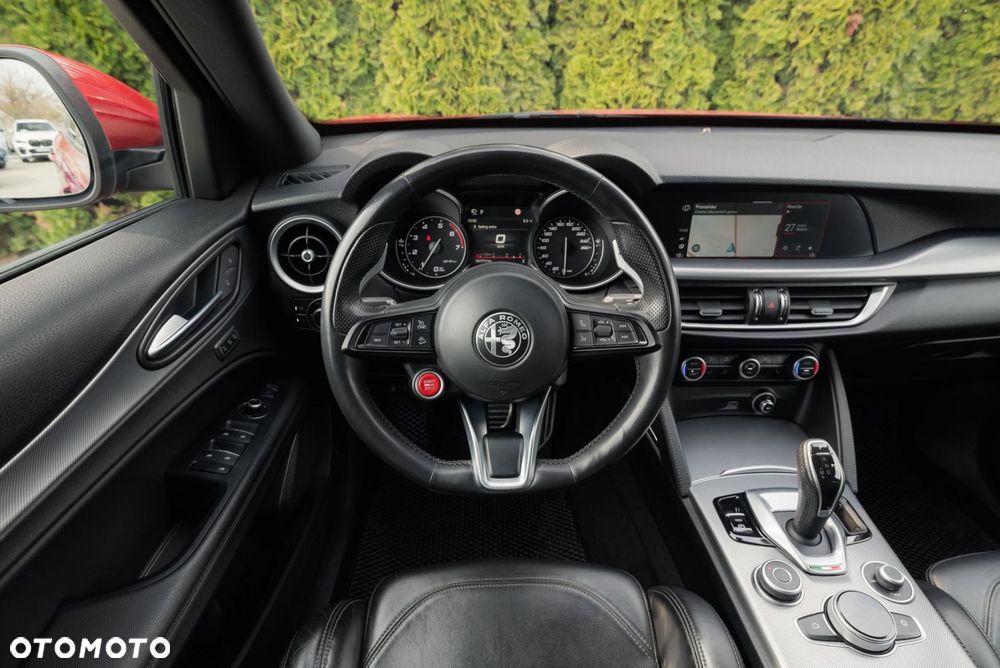 Alfa Romeo Stelvio 2.0 Turbo Veloce Q4 - 12