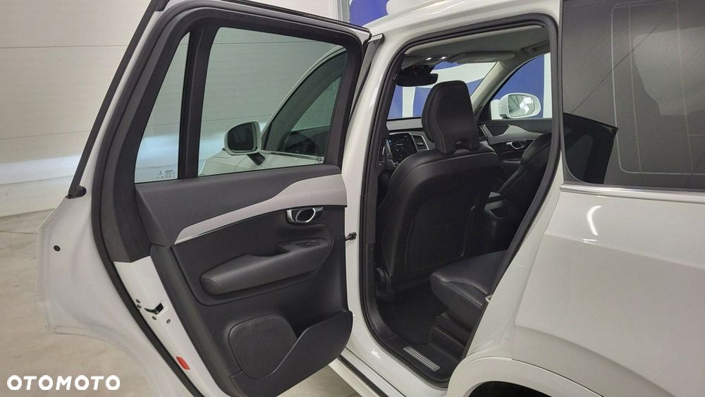 Volvo XC 90 - 24