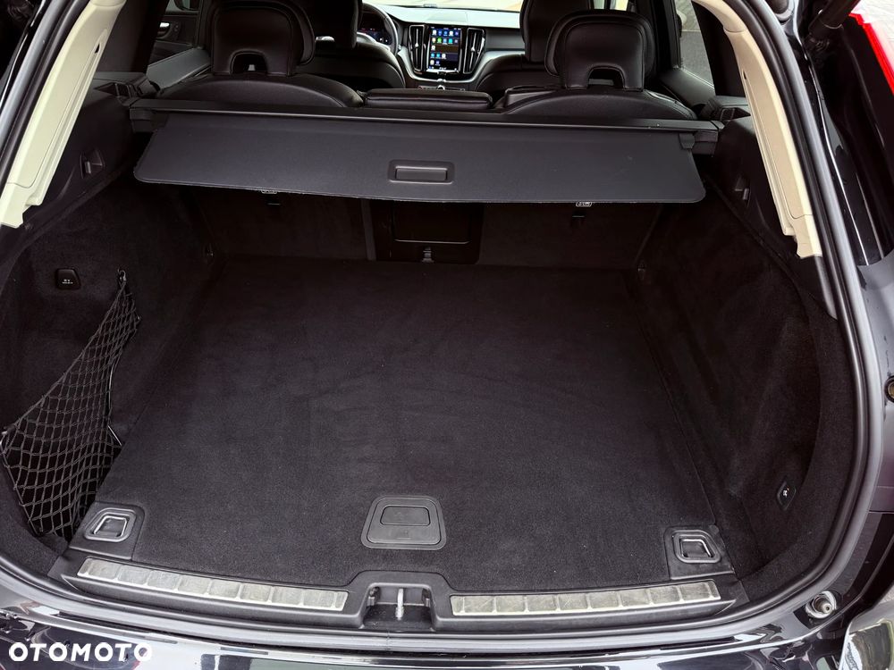 Volvo XC 60 B4 D Geartronic Momentum - 35