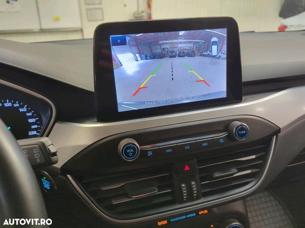 Ford Focus 1.0 EcoBoost Titanium - 6