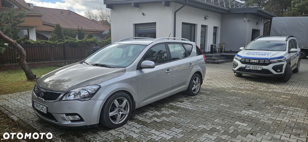 Kia Ceed 1.6 Crdi Comfort + - 1