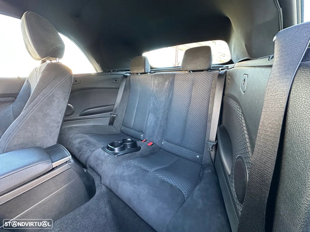 BMW 218 d Cabrio Pack M Auto - 9