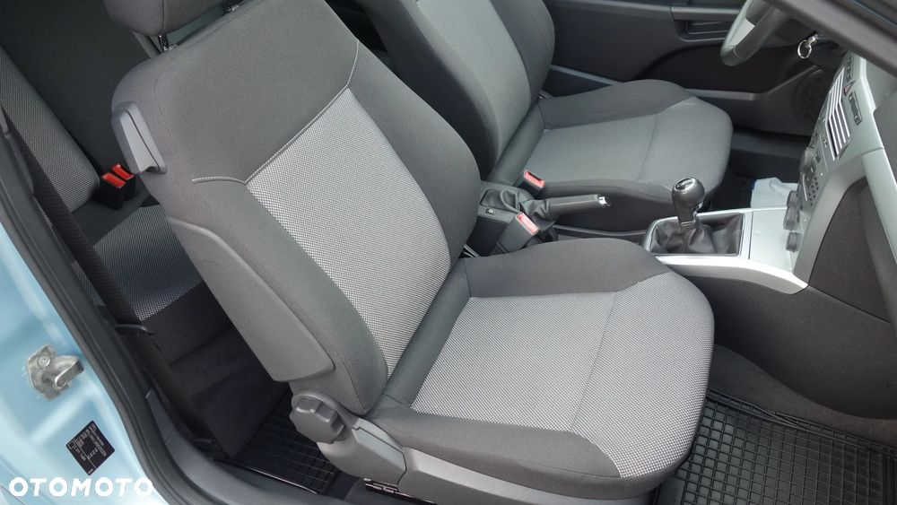 Opel Astra 1.8 Sport - 35
