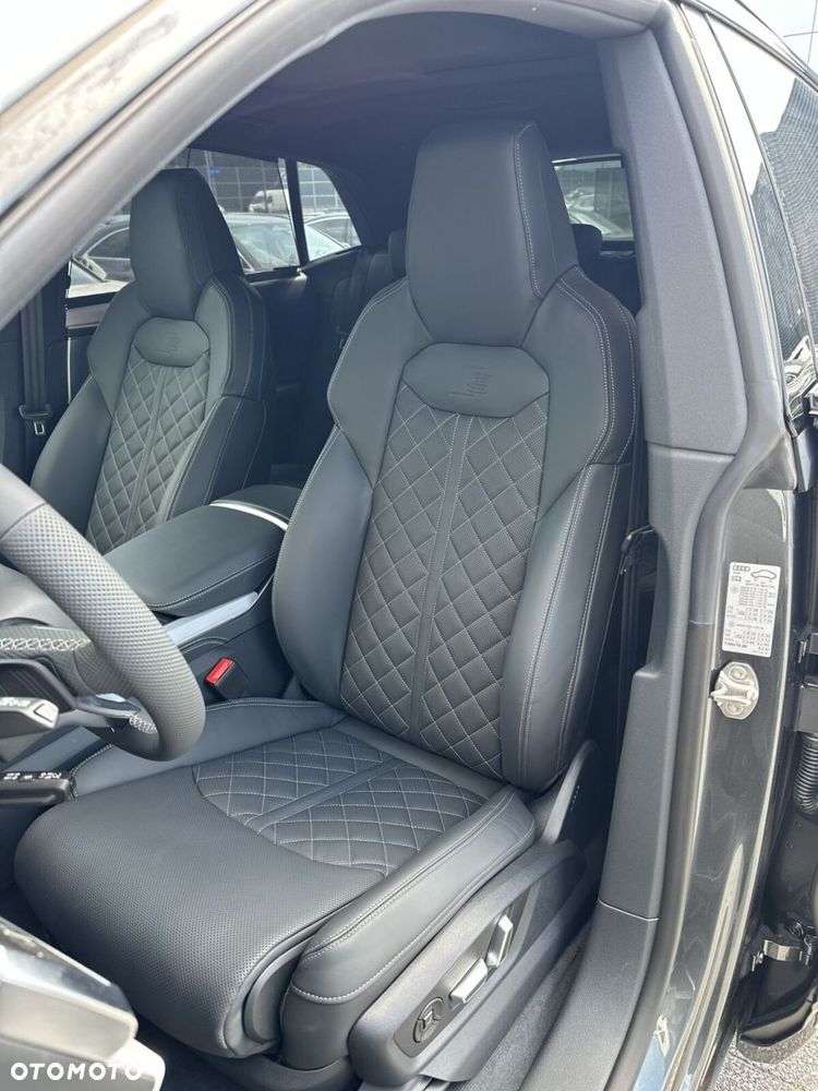 Audi Q8 - 15