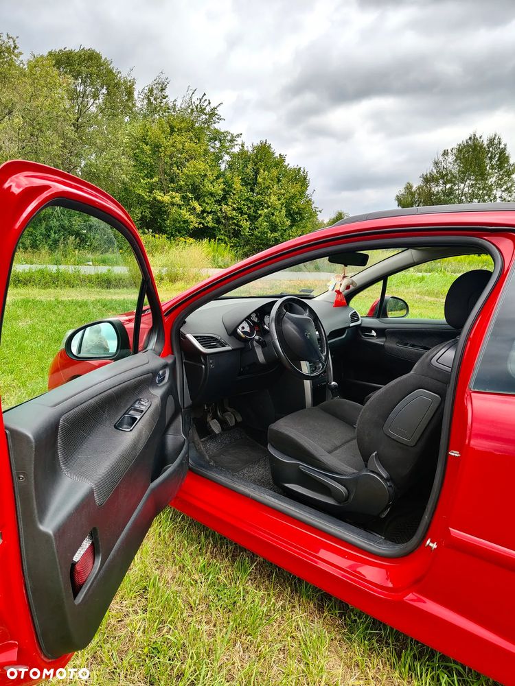 Peugeot 207 1.4 16V U Move - 9