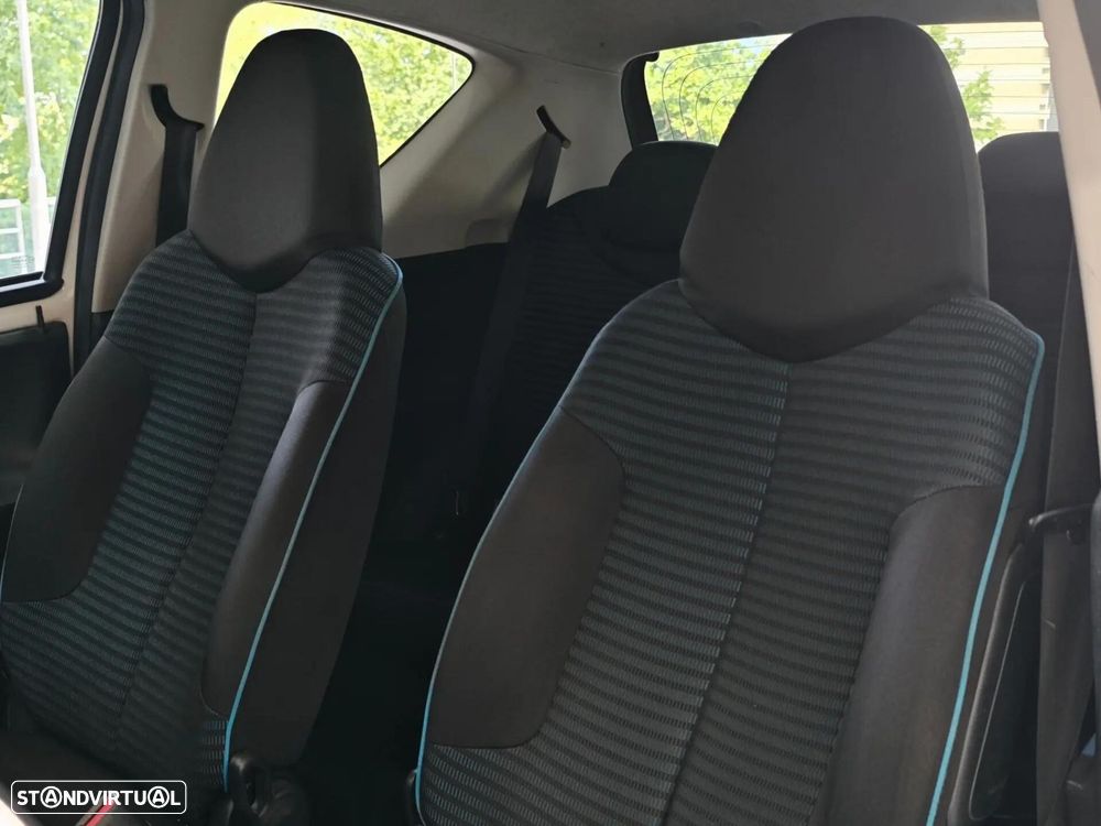 Peugeot 107 1.0 Sportium 2-Tronic - 30
