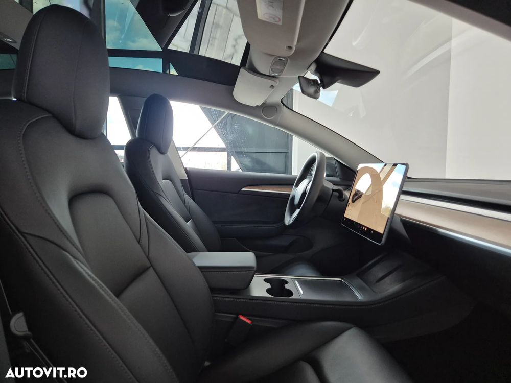 Tesla Model 3 Performance - 14