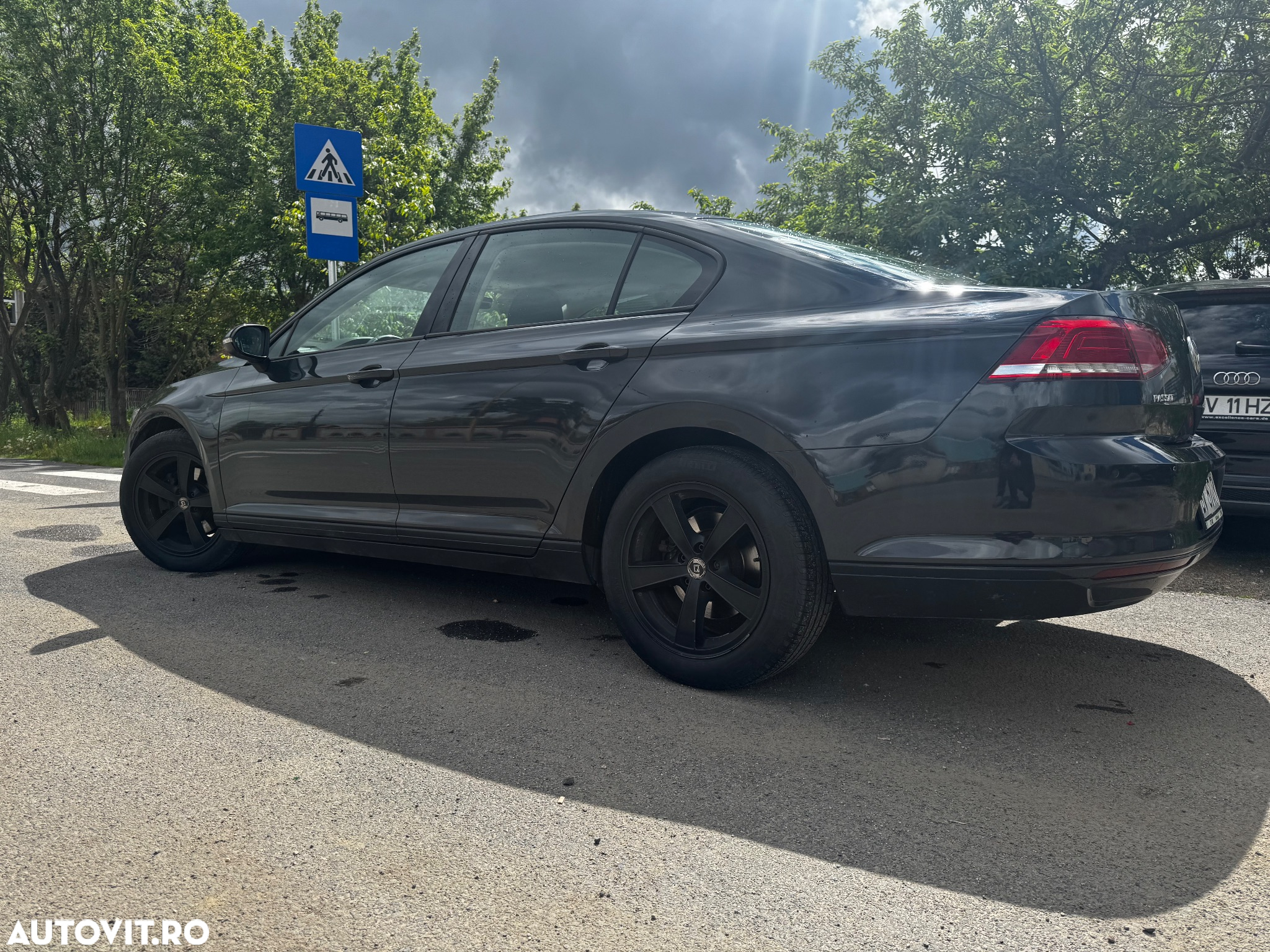 Volkswagen Passat 2.0 TDI (BlueMotion Technology) Comfortline - 3