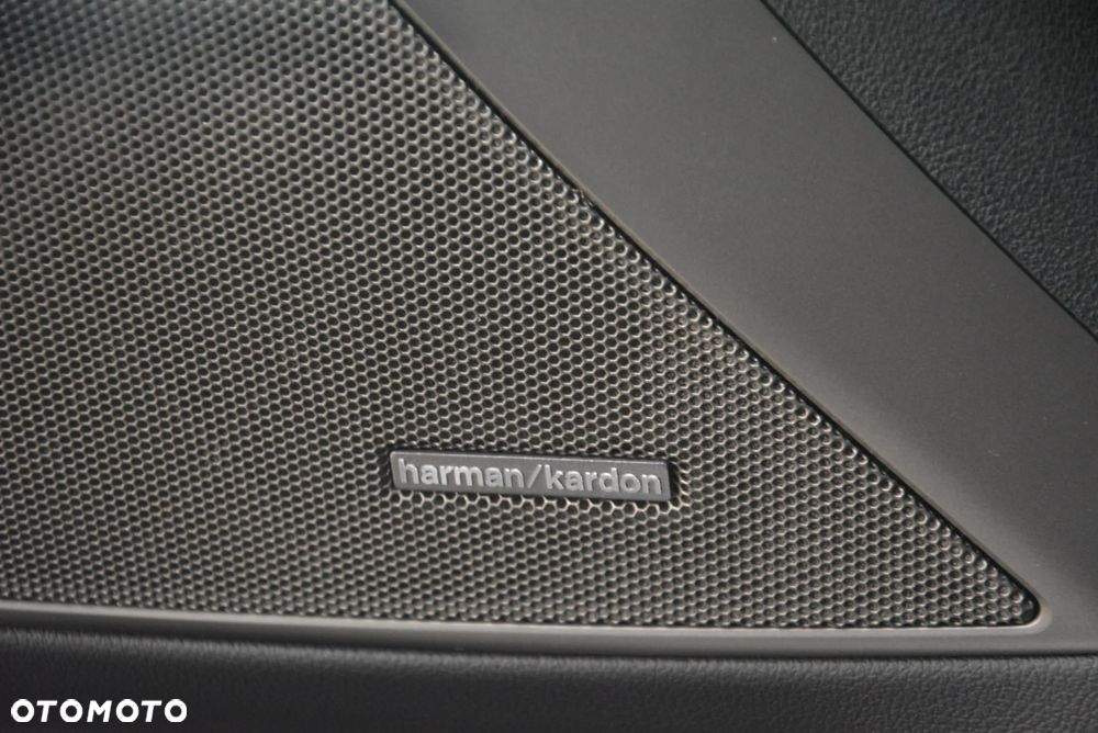 BMW M3 Competition M xDrive - 17