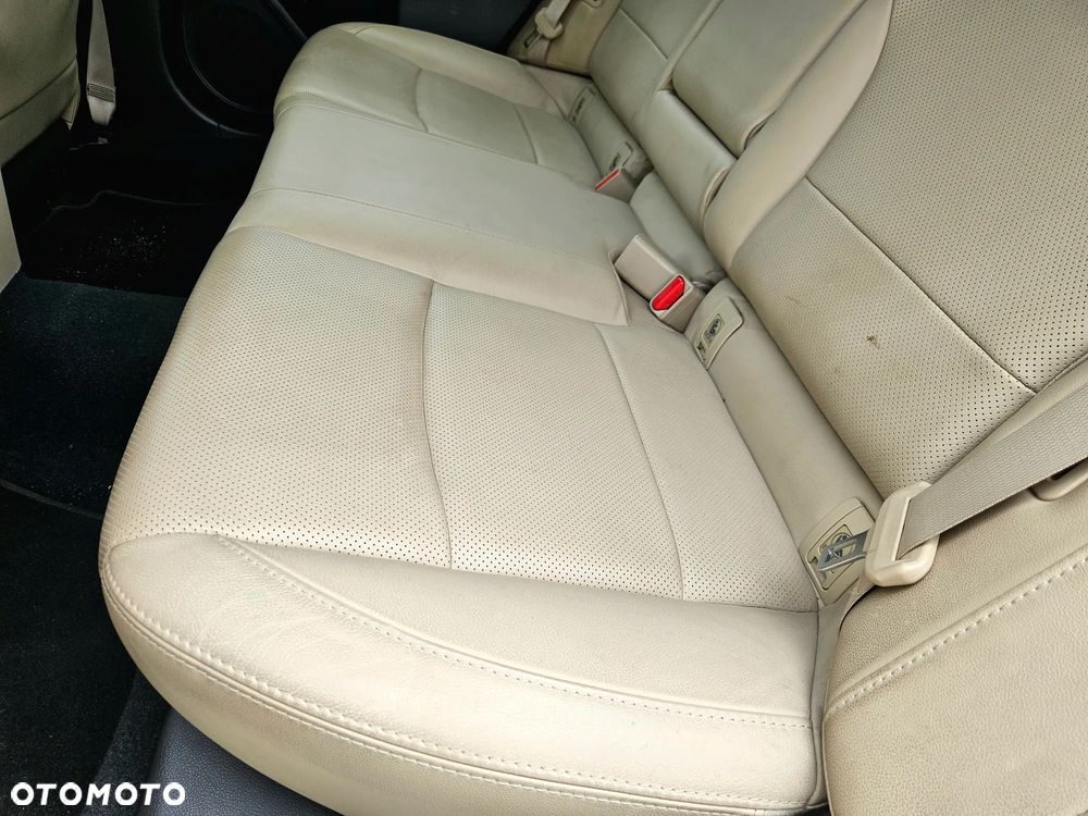 Subaru Outback - 28