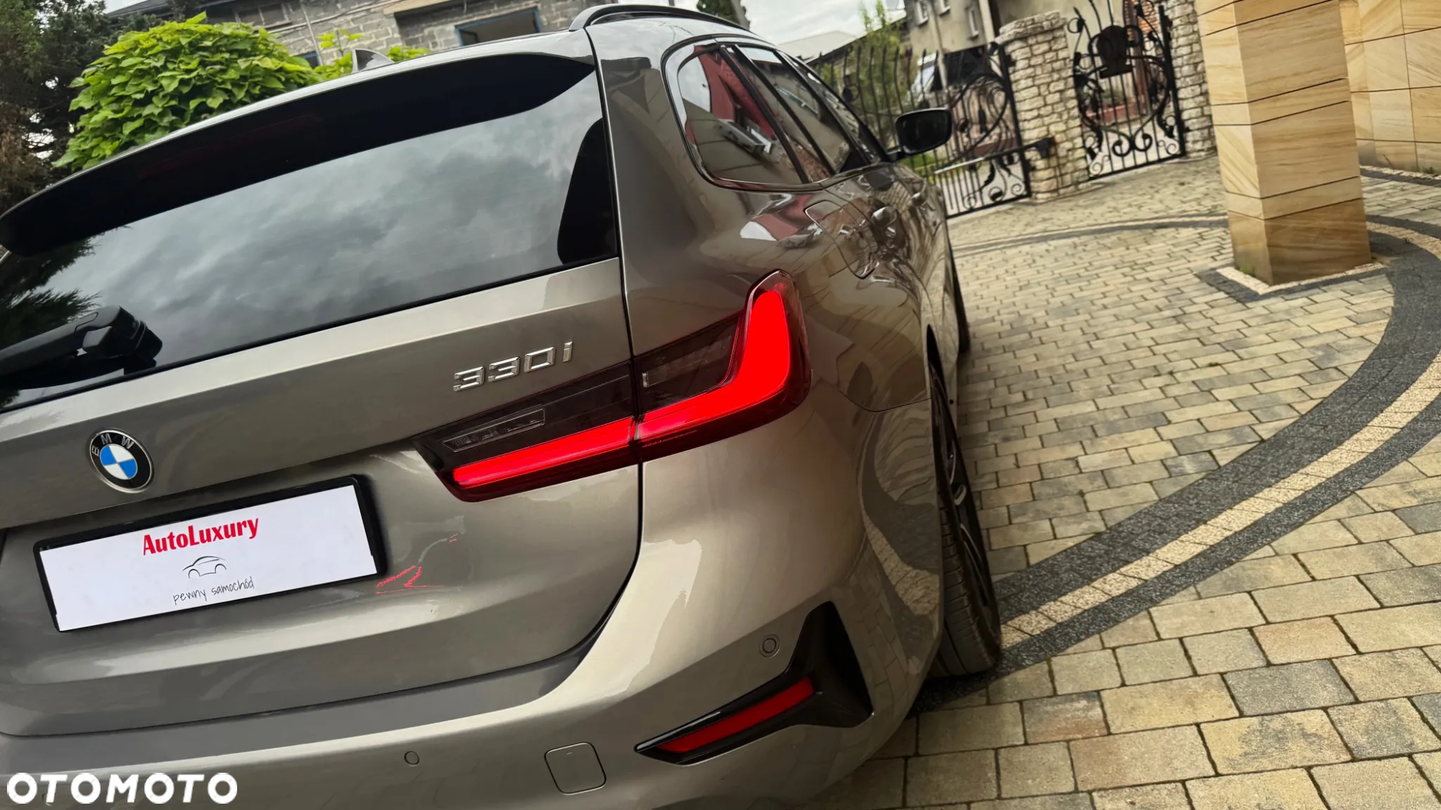 BMW Seria 3 330i Sport Line sport - 10