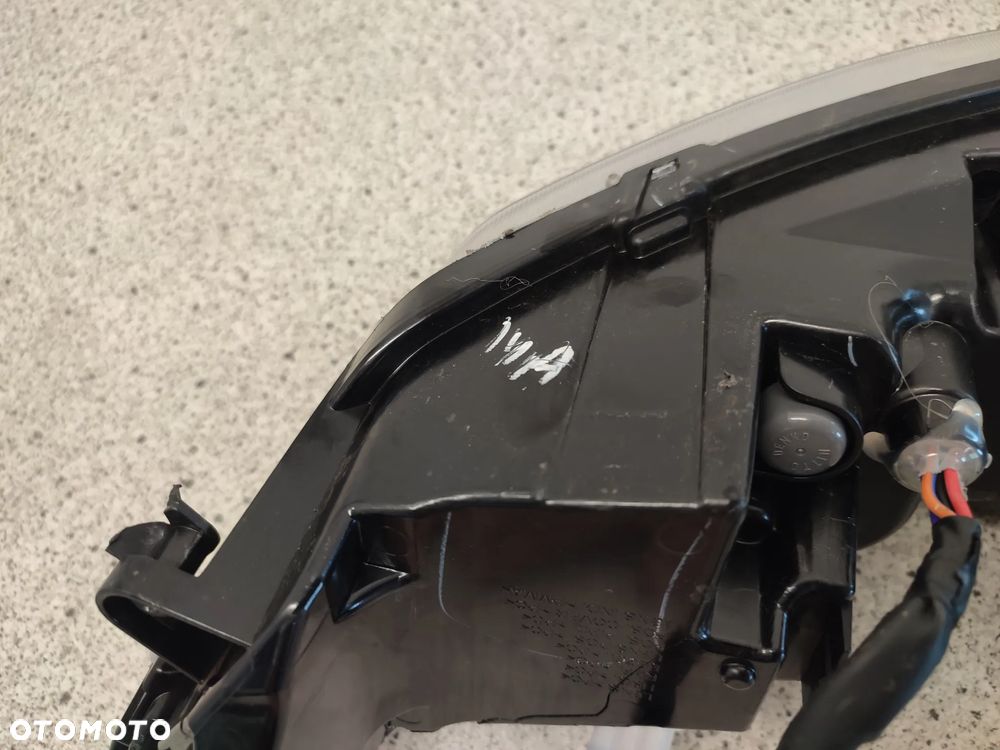 Lampa przód, przednia, reflektor Aprilia Tuona 125 RS125 RS 125 - 27