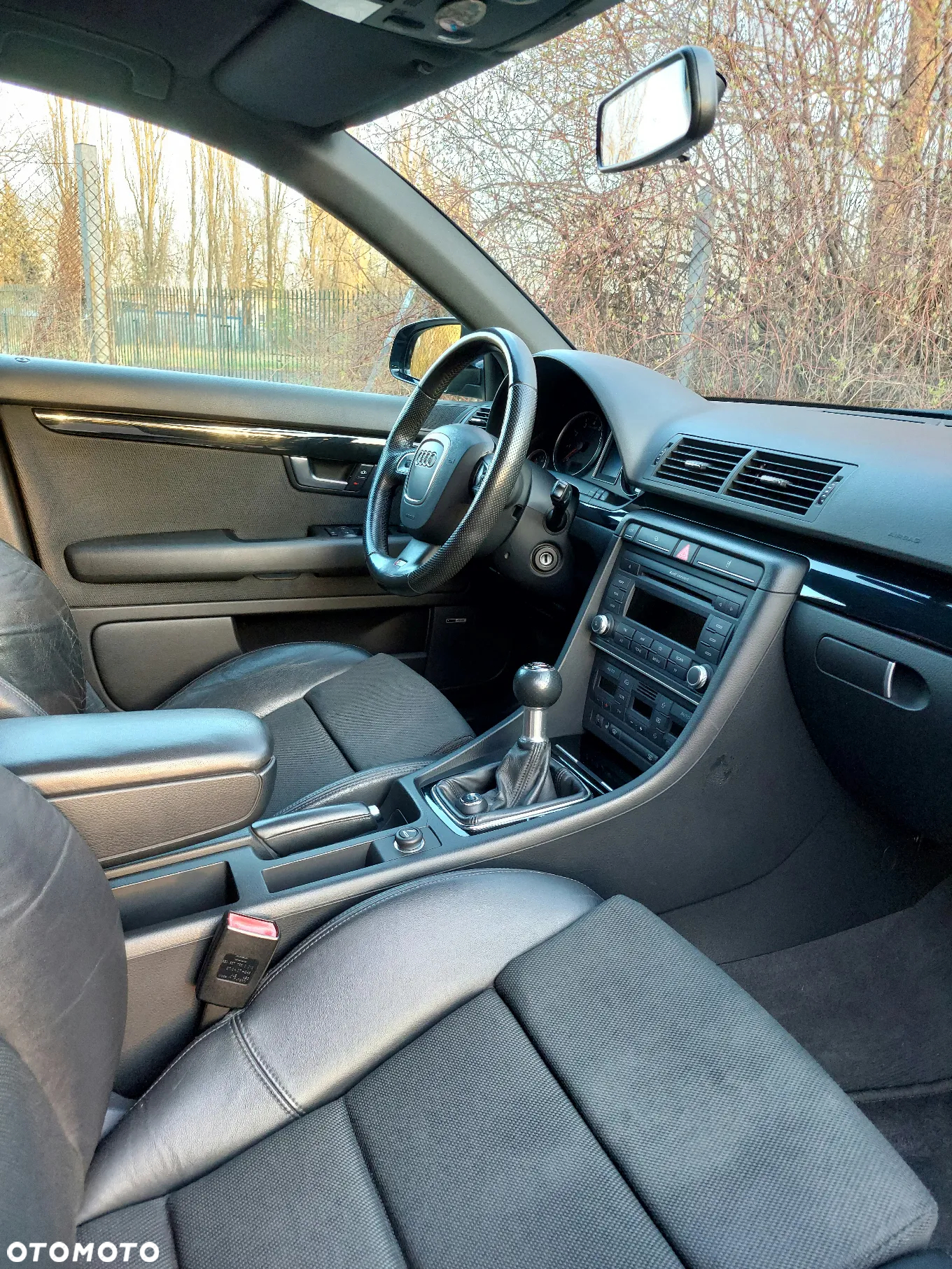 Audi A4 2.0 T FSI - 26