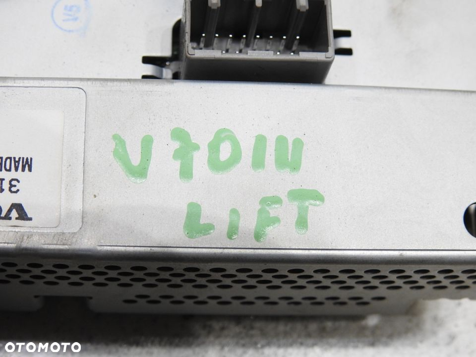 WYŚWIETLACZ MONITOR VOLVO V70 III LIFT - 7