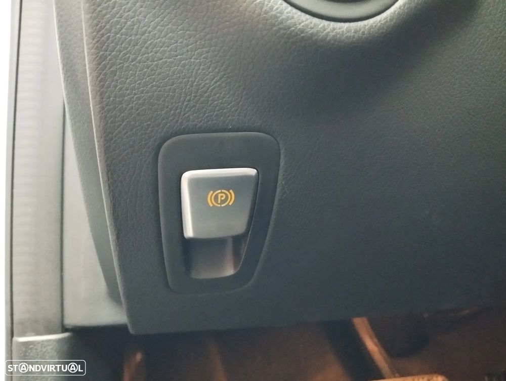 Mercedes-Benz C 220 d Avantgarde - 21