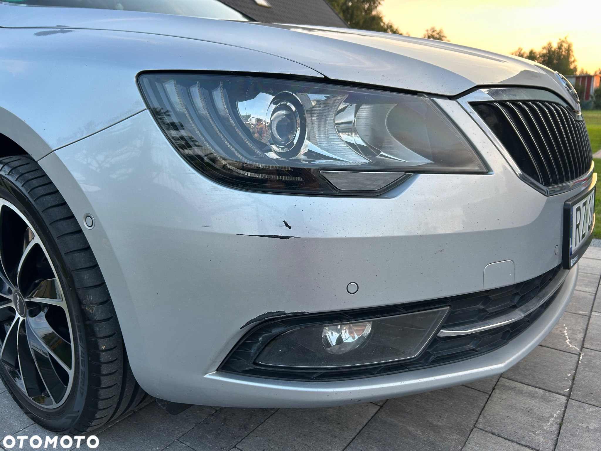 Skoda Superb 2.0 TDI Ambition DSG - 13