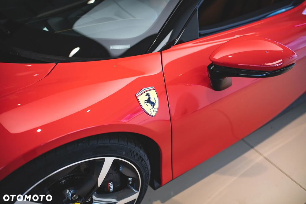 Ferrari SF90 Stradale - 24