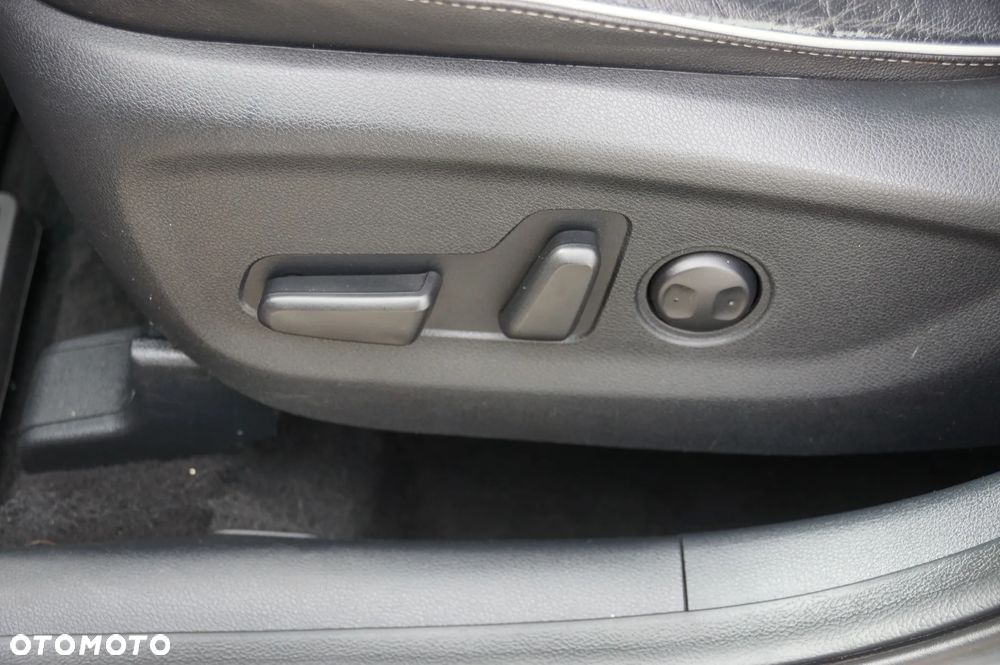 Kia Sportage 2,0 CRDI AWD GT Line - 28