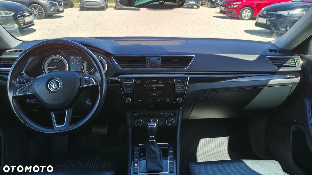 Skoda Superb 2.0 TDI L&K DSG - 2