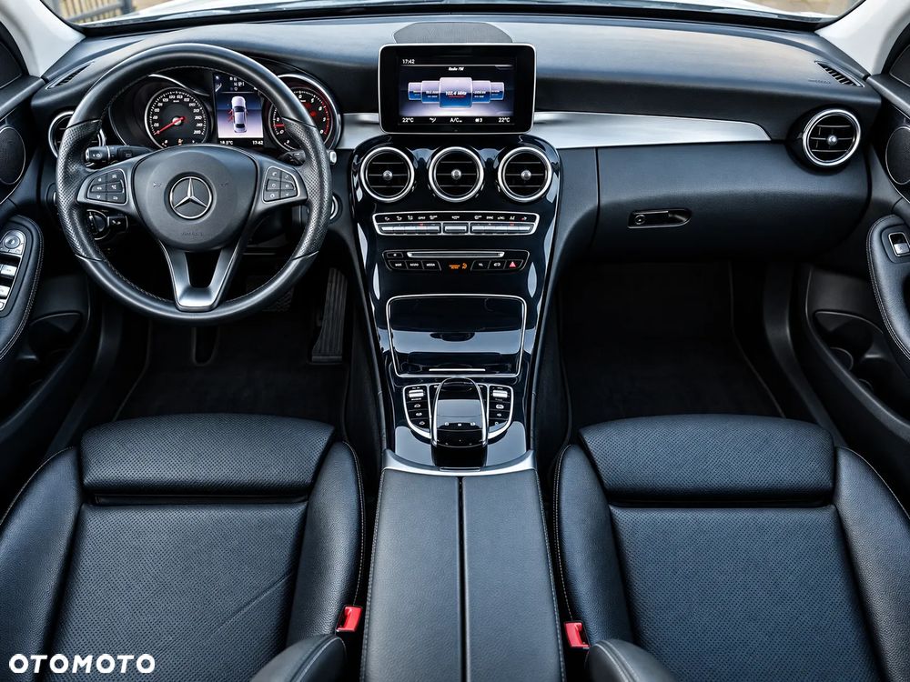 Mercedes-Benz Klasa C 200 9G-TRONIC Edition - 11