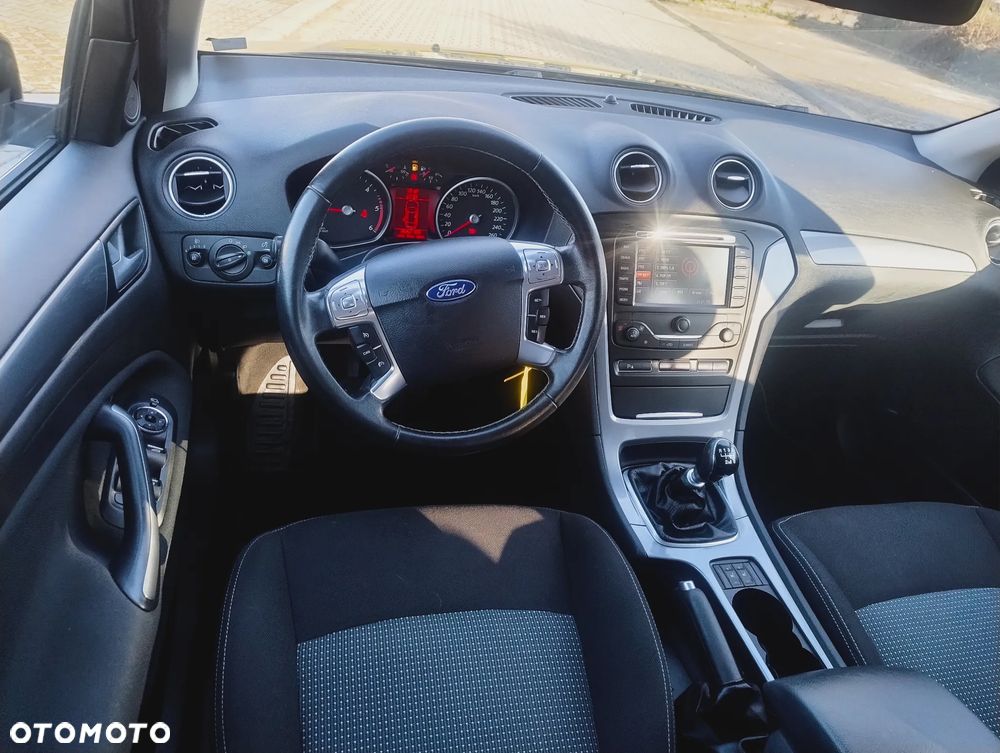 Ford Mondeo 2.0 TDCi Titanium - 12