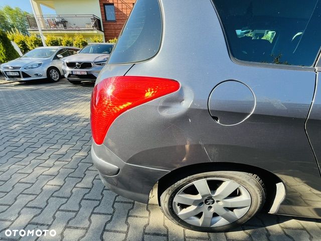 Peugeot 308 1.6 Premium - 5