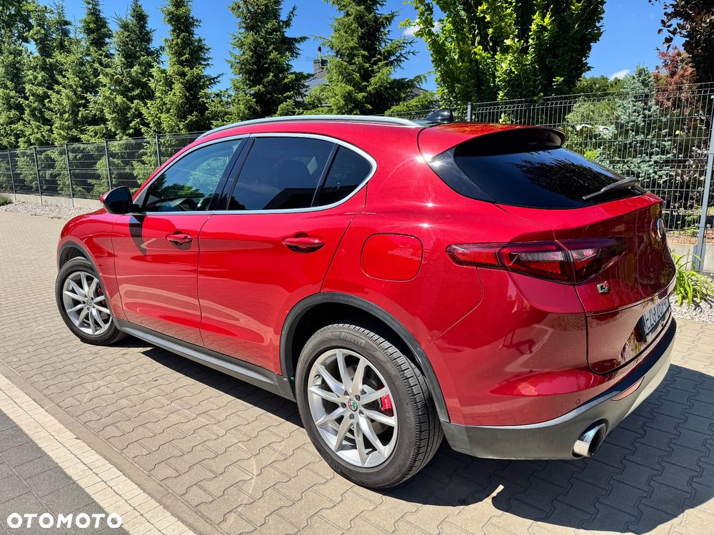 Alfa Romeo Stelvio 2.0 Turbo TI Q4 - 9