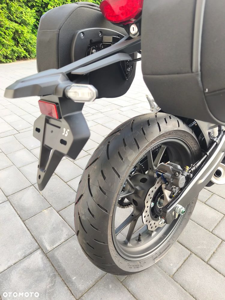 Honda CB - 4