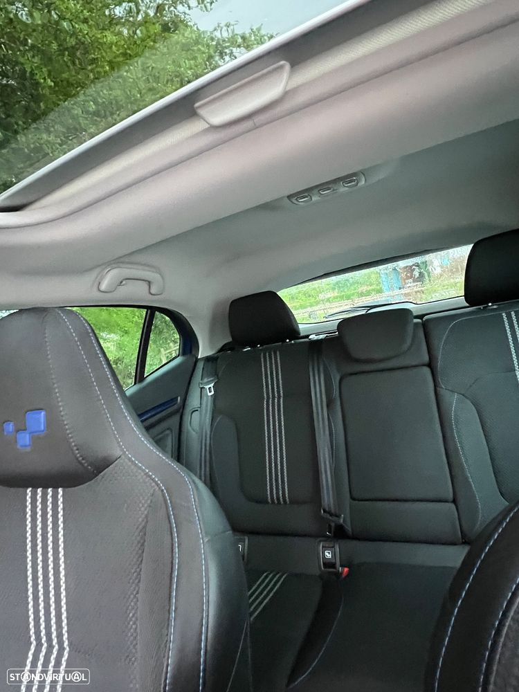 Renault Mégane TCe 160 GPF EDC R.S. LINE - 40