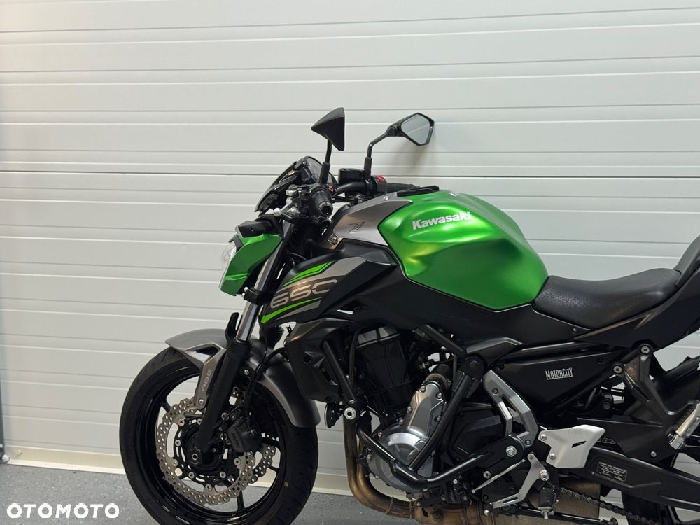 Kawasaki Z - 12