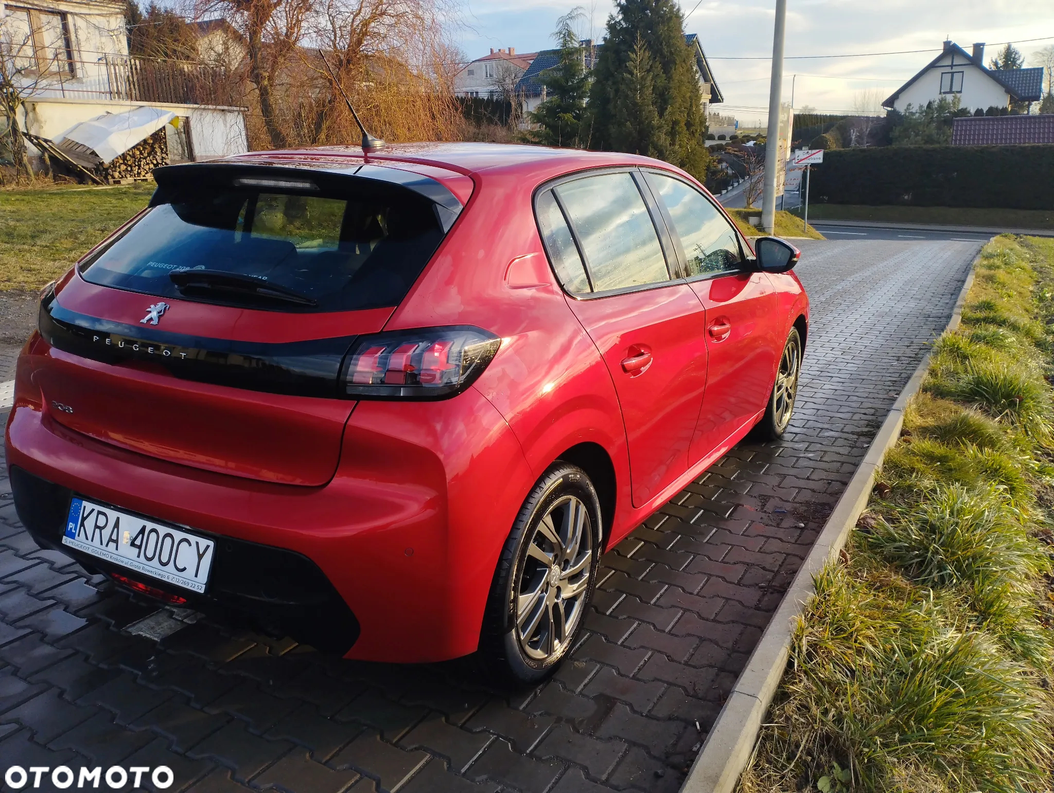 Peugeot 208 - 5