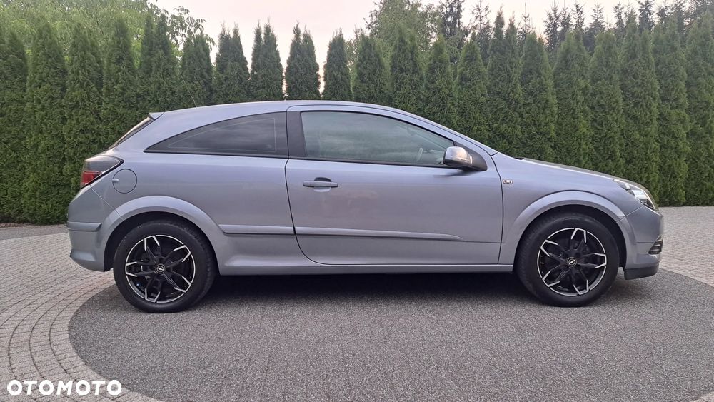 Opel Astra 1.6 - 9