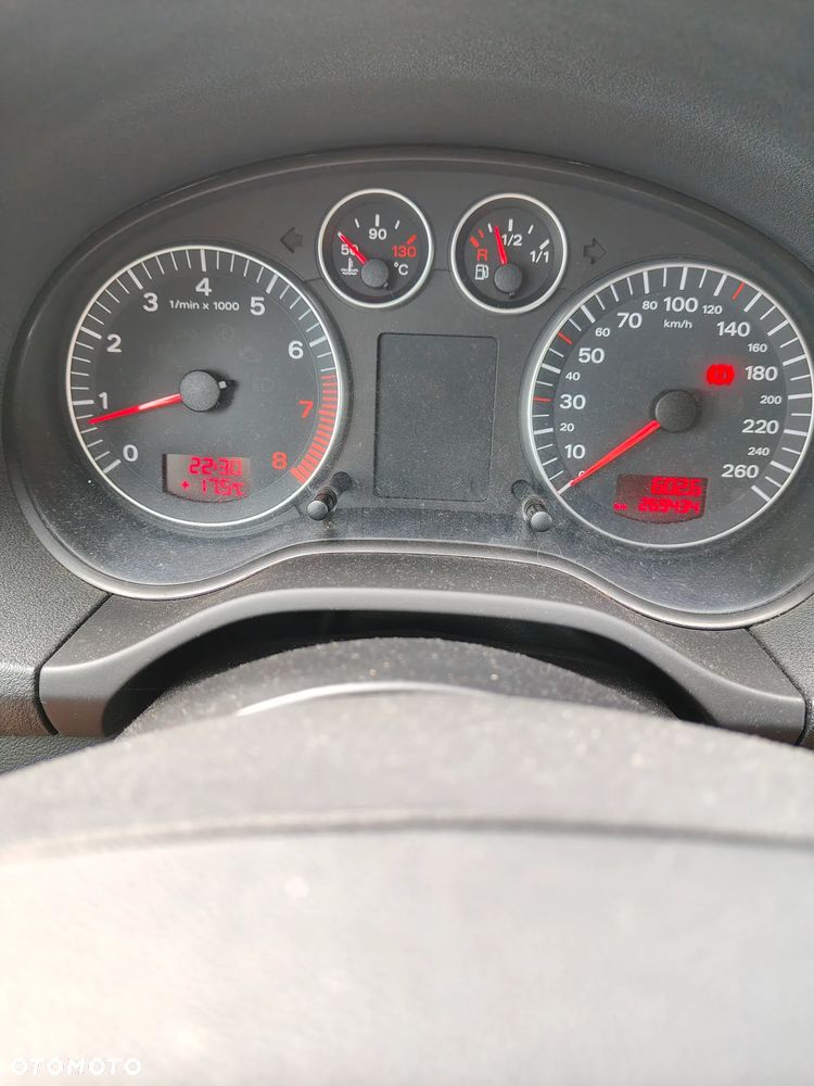 Audi A3 3-drzwiowe - 8