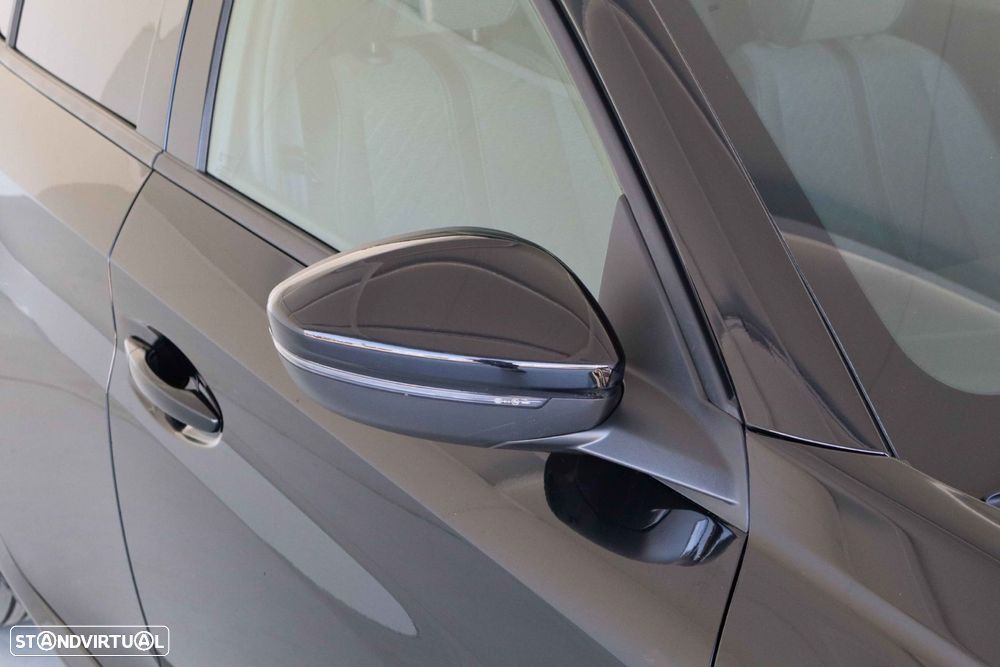 Peugeot 208 1.2 Hybrid Allure e-DCS6 - 5