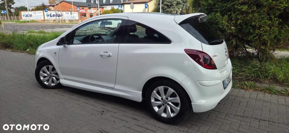 Opel Corsa 1.4 16V Sport - 7